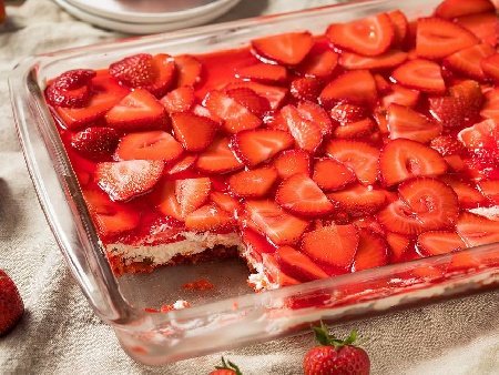 Трипластов ягодов чийзкейк - снимка на рецептата